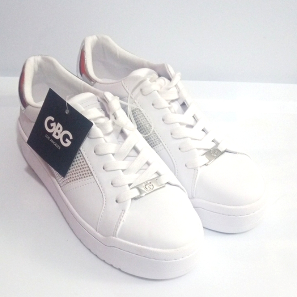 GBG LOS ANGELES Classic White  Sneakers with Silver and Rhinestones - SIZE 9 NWT